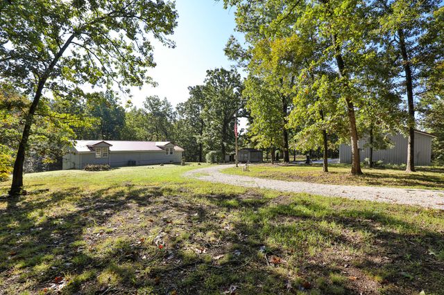 8 Dallion Ford Lane, Buffalo, MO 65622