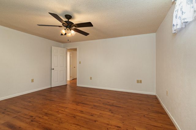 8 Dallion Ford Lane, Buffalo, MO 65622