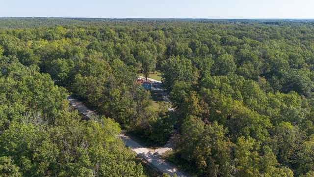 8 Dallion Ford Lane, Buffalo, MO 65622