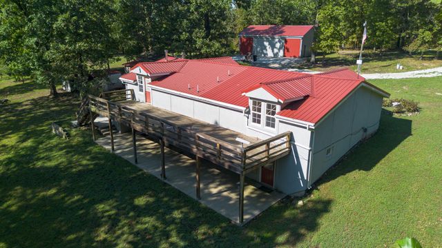 8 Dallion Ford Lane, Buffalo, MO 65622