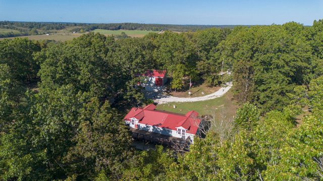 8 Dallion Ford Lane, Buffalo, MO 65622