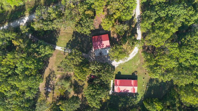 8 Dallion Ford Lane, Buffalo, MO 65622