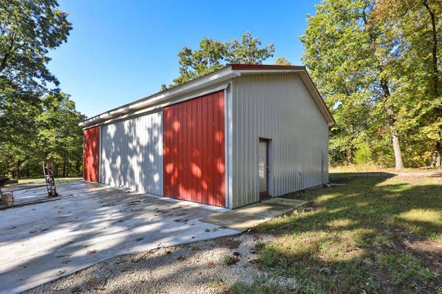 8 Dallion Ford Lane, Buffalo, MO 65622