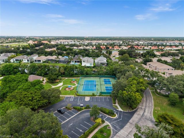 6588 Ilex CIR, Naples, FL 34109
