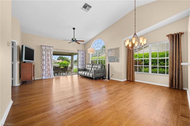 6588 Ilex CIR, Naples, FL 34109