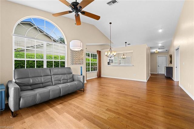6588 Ilex CIR, Naples, FL 34109