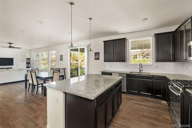 19255 W 84th Place, Arvada, CO 80007