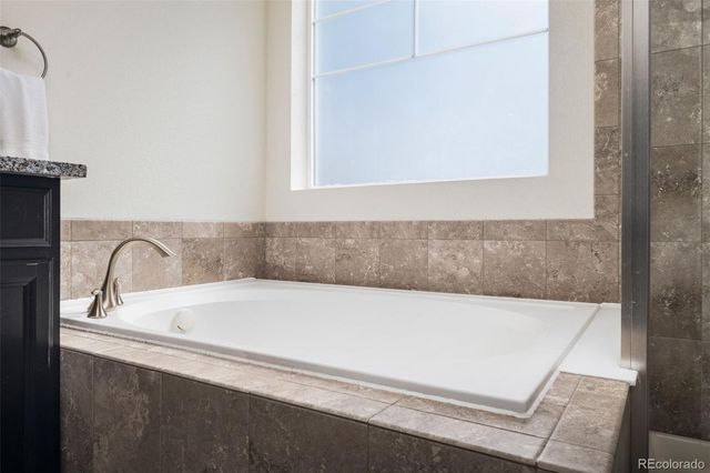 19255 W 84th Place, Arvada, CO 80007