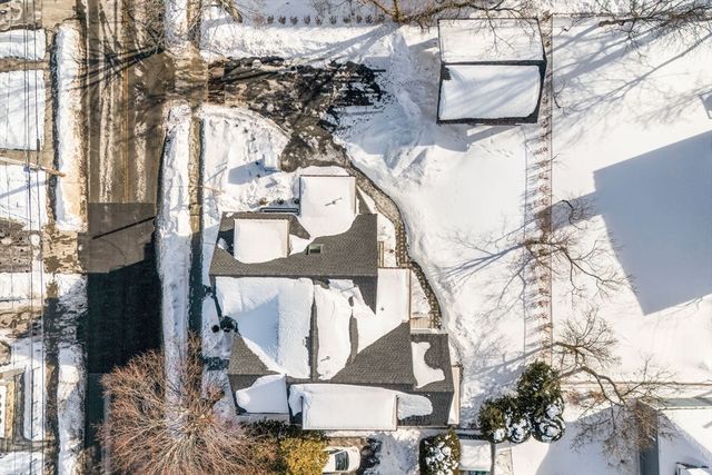 298 Cabot 298, Newton, MA 02460