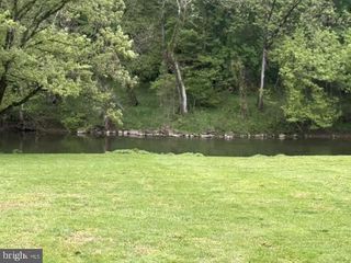 1865 WILDERNESS RD, Lancaster, PA 17603