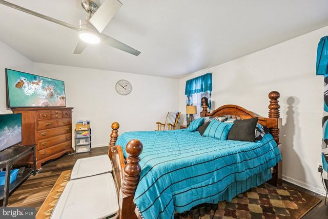 1129 OLD COOCHS BRIDGE RD, Newark, DE 19713