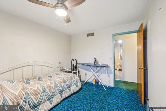 1129 OLD COOCHS BRIDGE RD, Newark, DE 19713