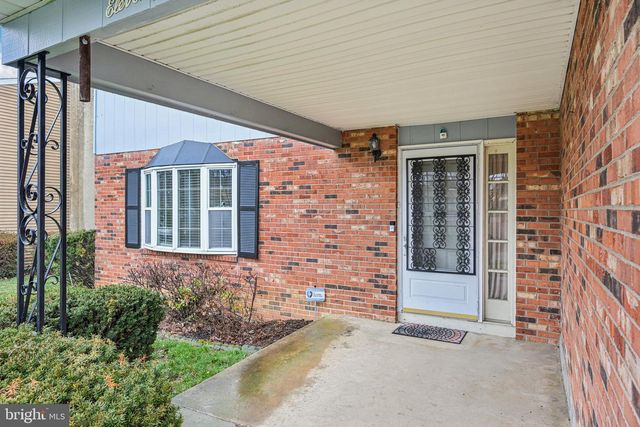 1129 OLD COOCHS BRIDGE RD, Newark, DE 19713