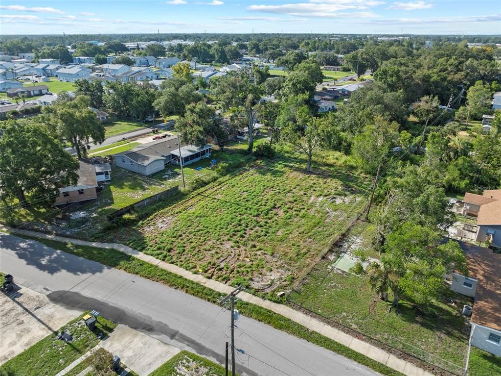2345 COLONIAL AVENUE, Lakeland, FL 33801