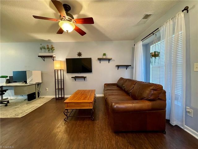 3130 Manchester Avenue, Winston-salem, NC 27103