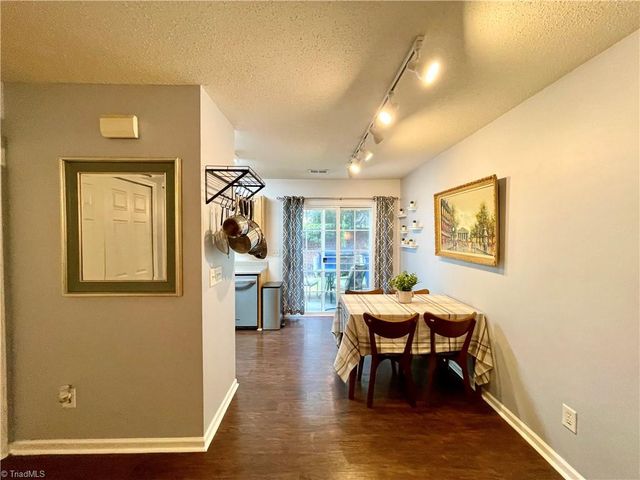 3130 Manchester Avenue, Winston-salem, NC 27103