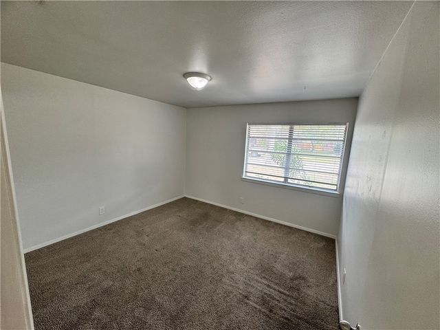 460 Palmetto St, Corpus Christi, TX 78412