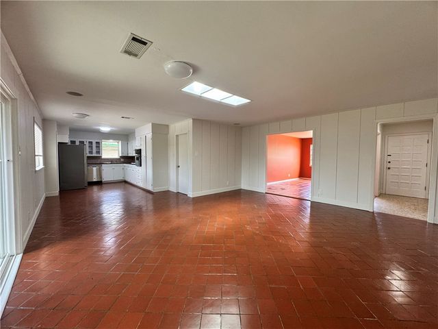 460 Palmetto St, Corpus Christi, TX 78412