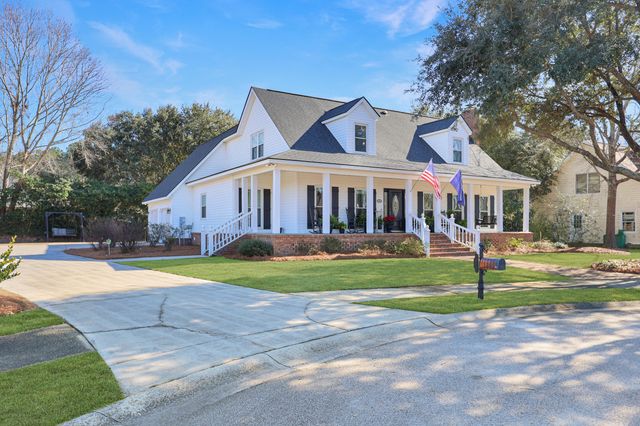 1109 Hollybrooke Drive, Moncks Corner, SC 29461