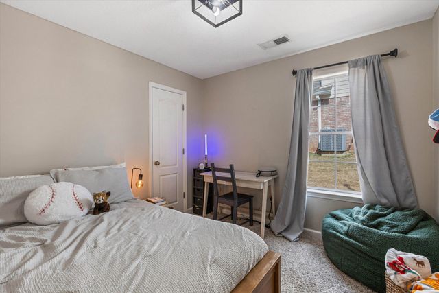 25 WILLOW BIRCH CV, Somerville, TN 38068