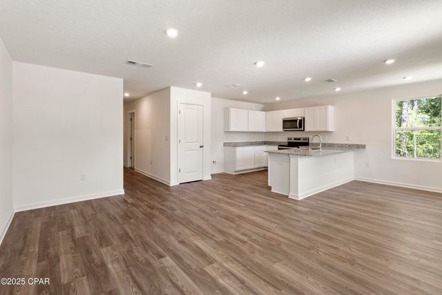 4105 Pinehurst Avenue, Chipley, FL 32428