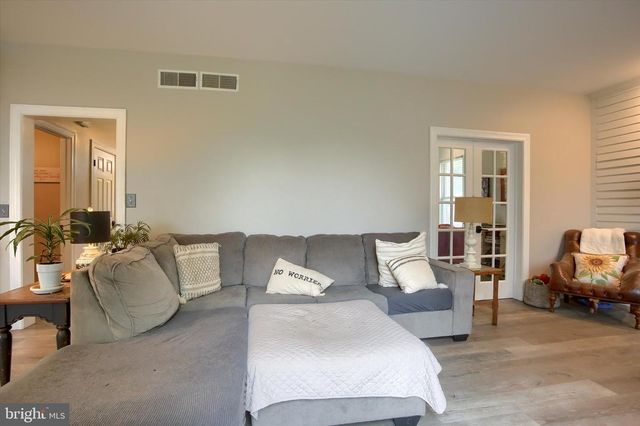 328 E MEADOW DRIVE, Mechanicsburg, PA 17055