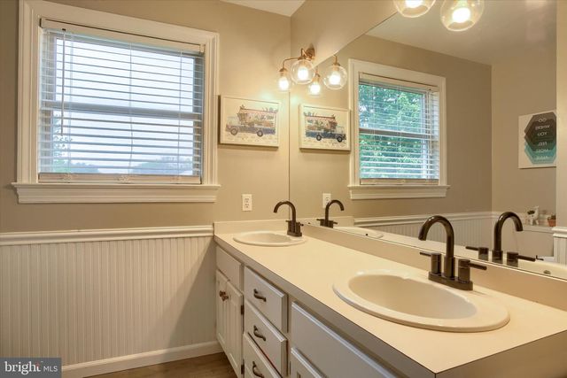 328 E MEADOW DRIVE, Mechanicsburg, PA 17055