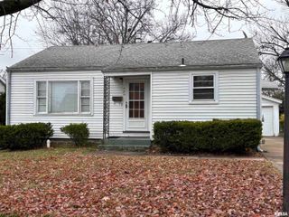 1424 N 20TH Street, Quincy, IL 62301