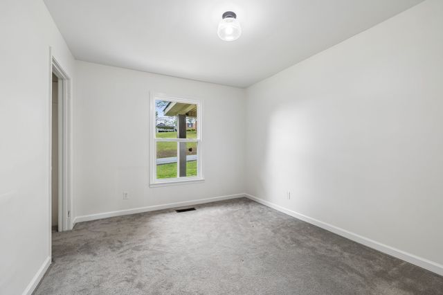 514 College Ave, E, Carthage, TN 37030