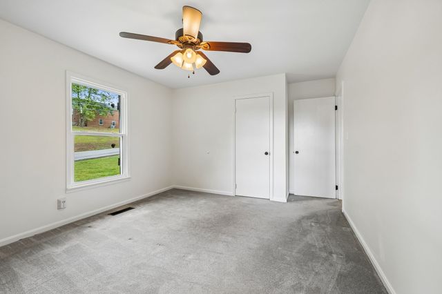 514 College Ave, E, Carthage, TN 37030