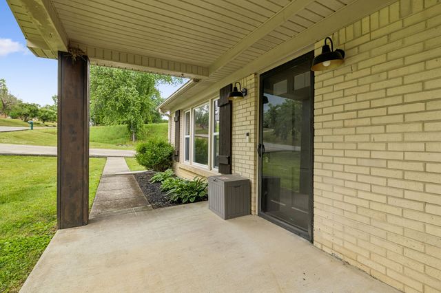 514 College Ave, E, Carthage, TN 37030
