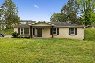 514 College Ave, E, Carthage, TN 37030