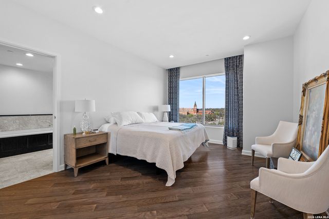 4242 Broadway Apt 606, San Antonio, TX 78209