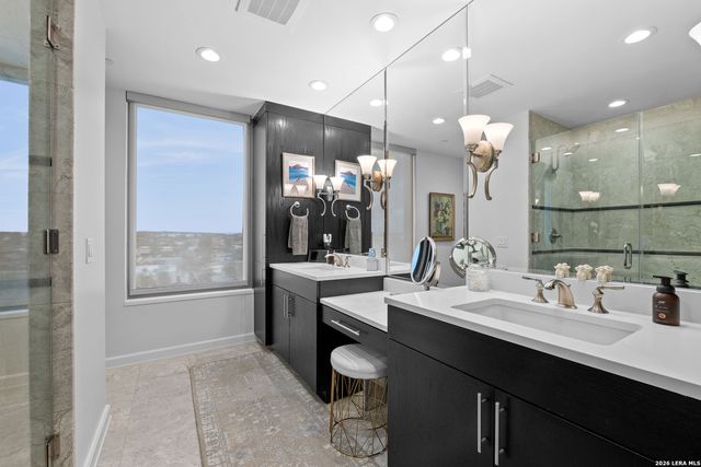 4242 Broadway Apt 606, San Antonio, TX 78209