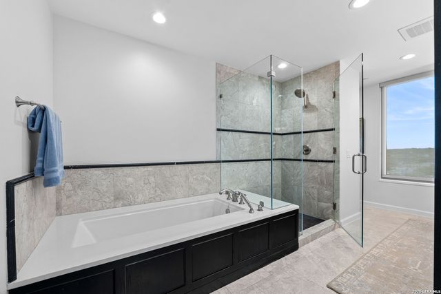 4242 Broadway Apt 606, San Antonio, TX 78209