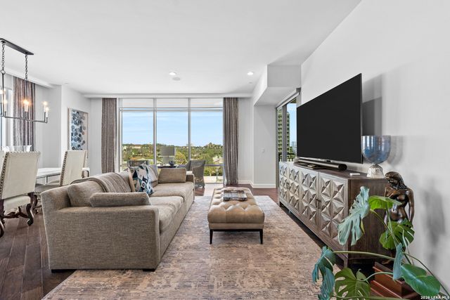 4242 Broadway Apt 606, San Antonio, TX 78209