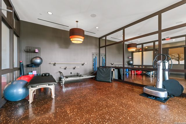 4242 Broadway Apt 606, San Antonio, TX 78209