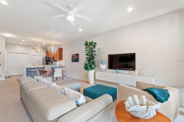 1678 LINZ COURT, Winter Haven, FL 33884