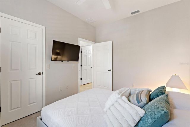 1678 LINZ COURT, Winter Haven, FL 33884