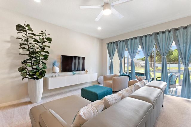 1678 LINZ COURT, Winter Haven, FL 33884