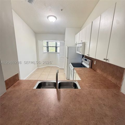 22831 SW 88th Pl 303, Cutler Bay, FL 33190