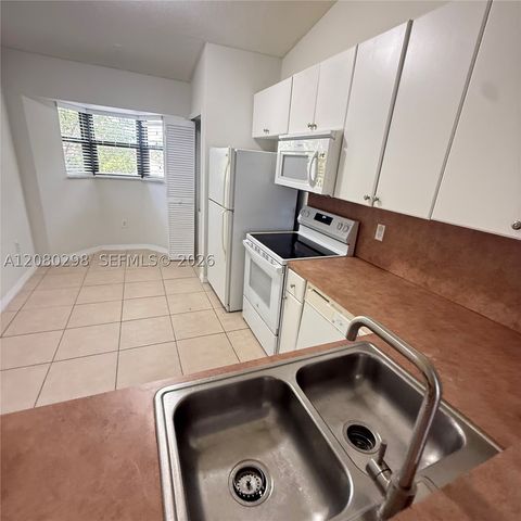 22831 SW 88th Pl 303, Cutler Bay, FL 33190