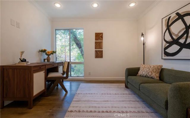 20134 Leadwell 307, Winnetka, CA 91306