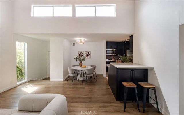 20134 Leadwell 307, Winnetka, CA 91306