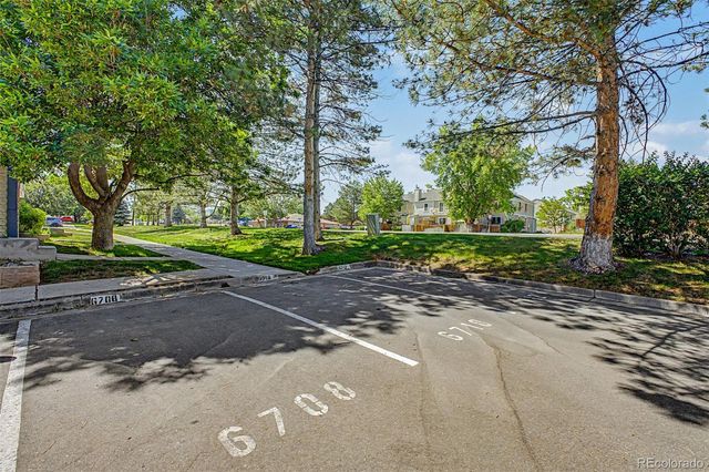 6708 S Holland Way, Littleton, CO 80128