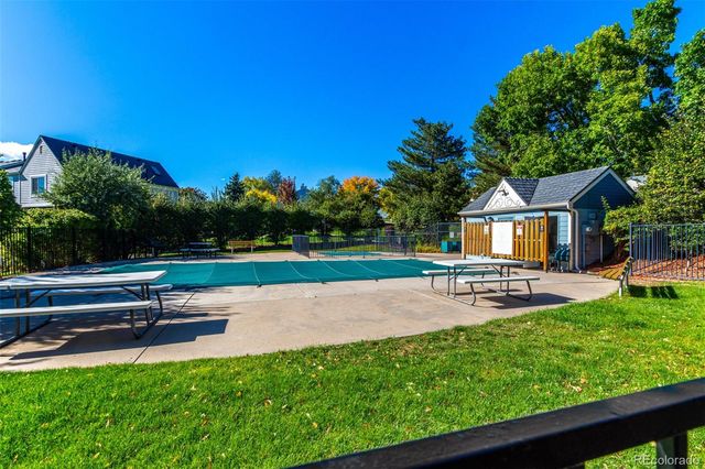 6708 S Holland Way, Littleton, CO 80128