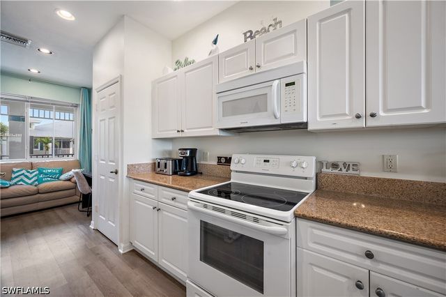 7925 Mahogany Run LN 923, Naples, FL 34113