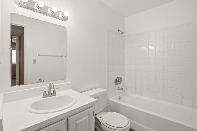 1153 Lake Victoria Drive H, West Palm Beach, FL 33411