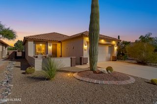 9513 N Twinkling Shadows Way, Tucson, AZ 85743