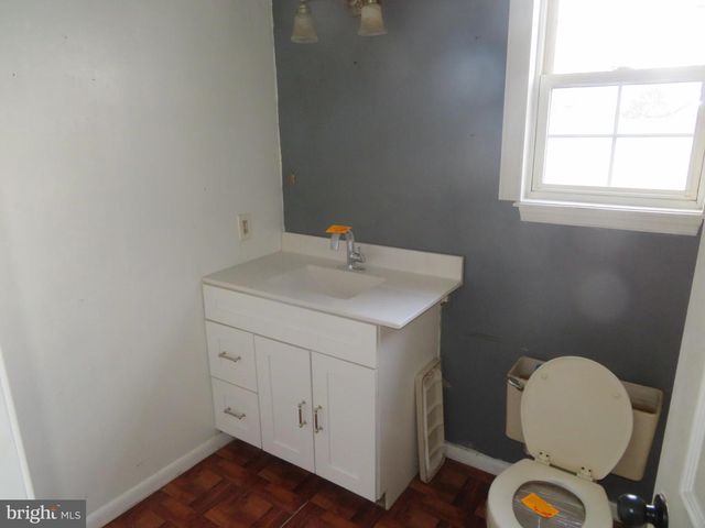 117 SIXTH, Mount Ephraim, NJ 08059